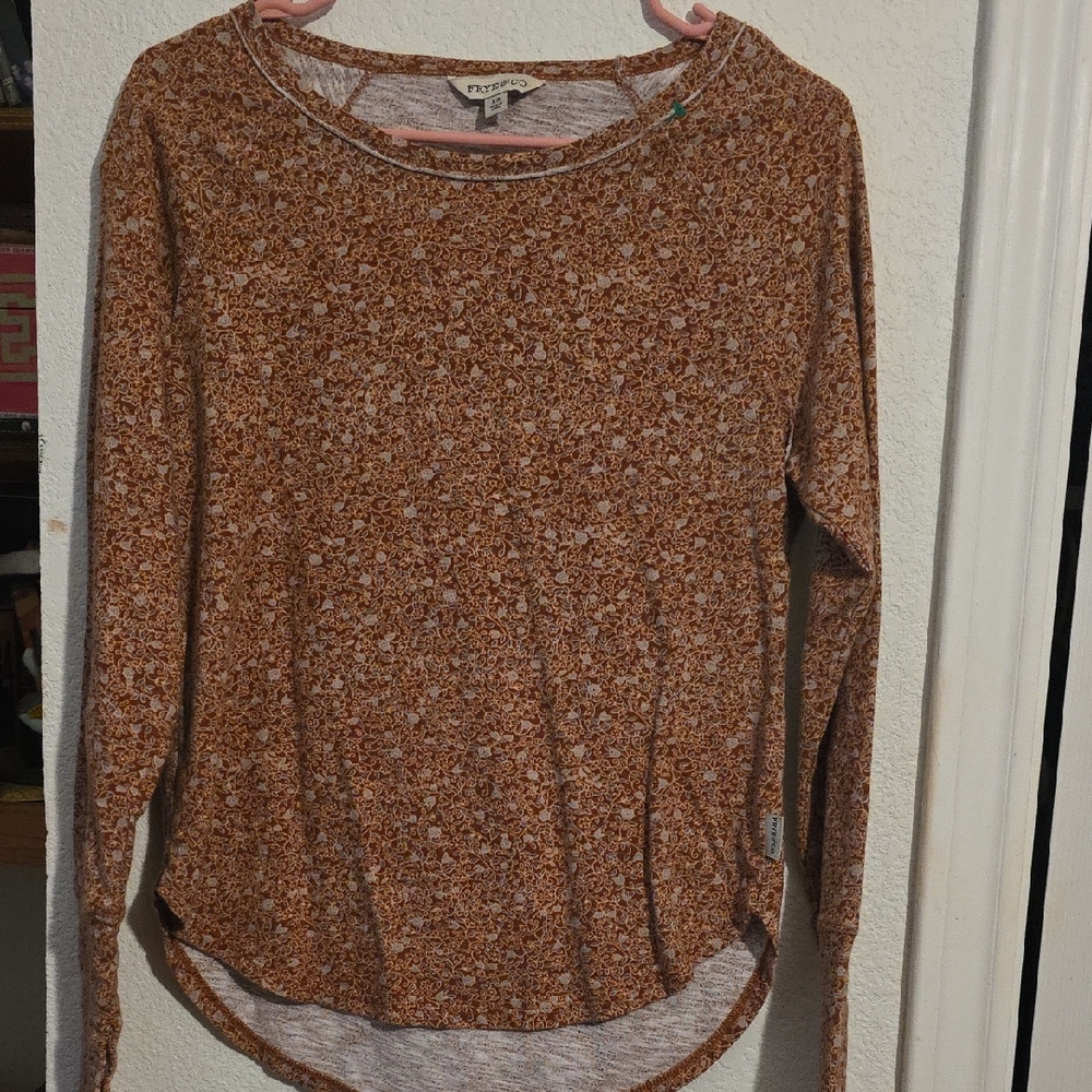 FRYE AND CO. Floral Long Sleeve Top - Brown With Thumb Holes